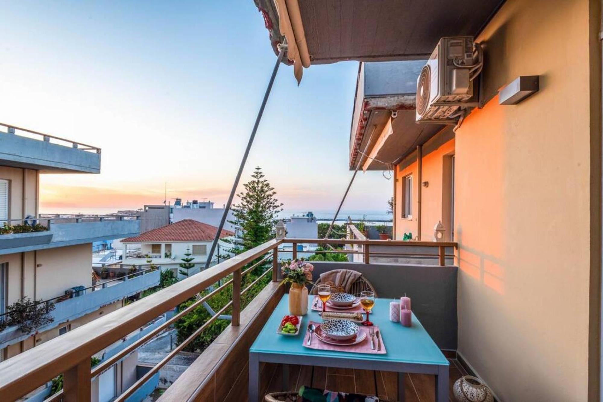 LoveBirds Rethymno Suite Esterno foto