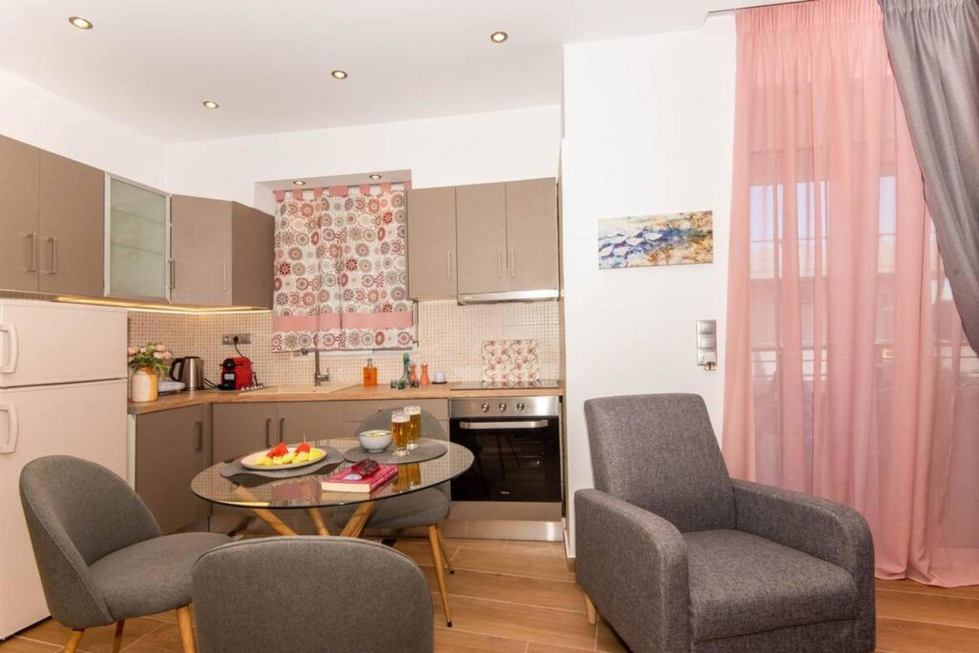 LoveBirds Rethymno Suite Esterno foto