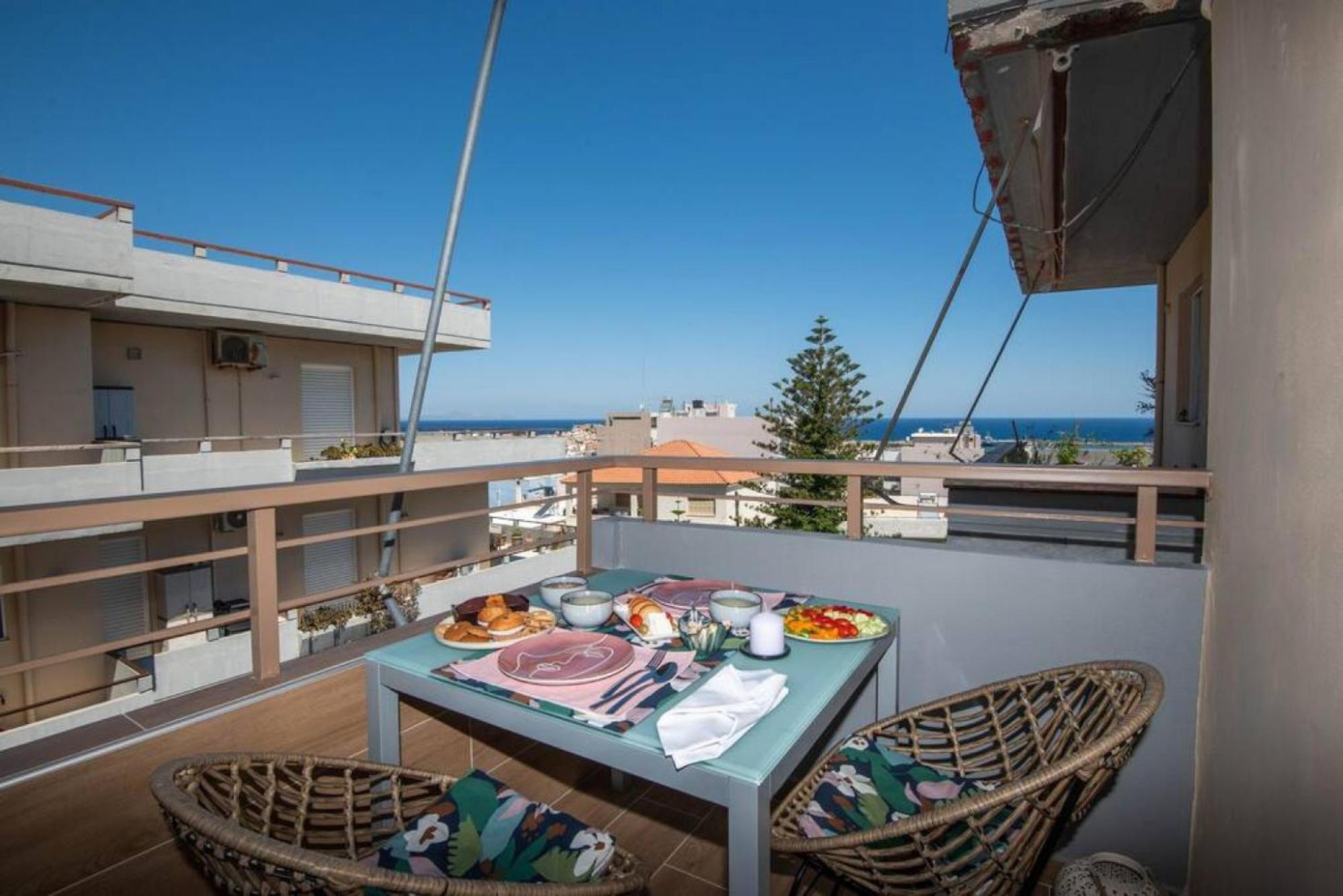 LoveBirds Rethymno Suite Esterno foto
